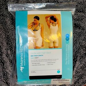 NWT Marena Faja  w Highback Black 2XS